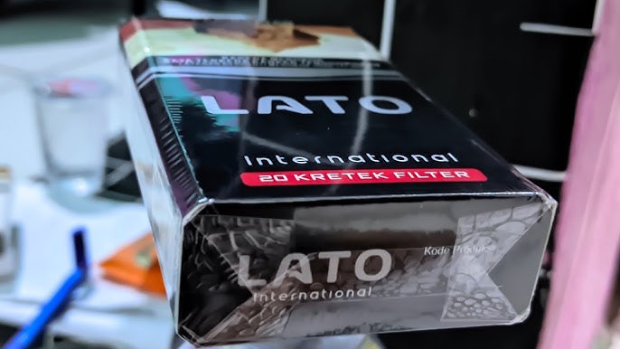 Lato International (Hitam)